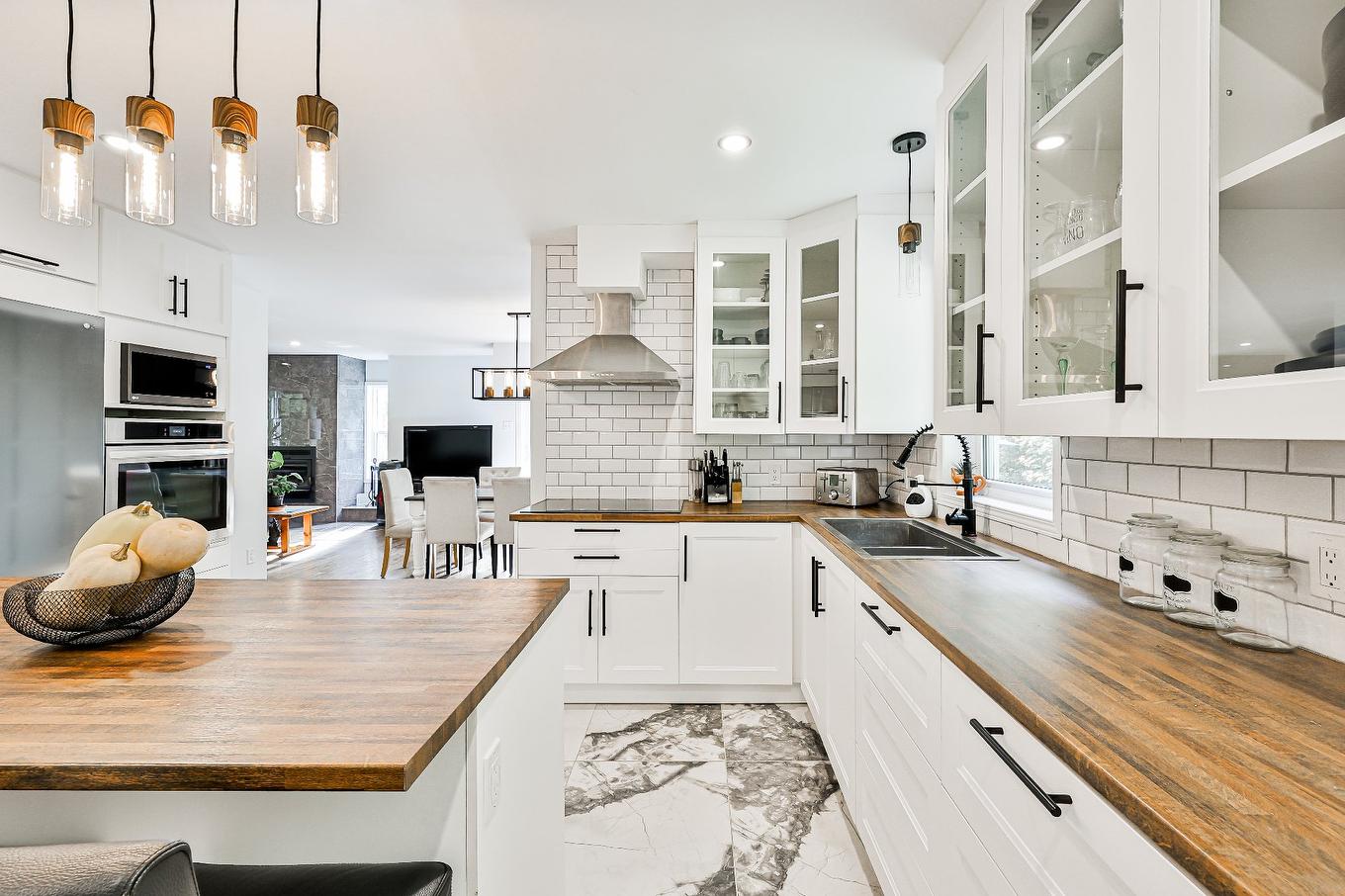 Cuisine - 1200 Route 329 S., Sainte-Agathe-Des-Monts, QC - Indoor Photo Showing Kitchen With Double Sink With Upgraded Kitchen