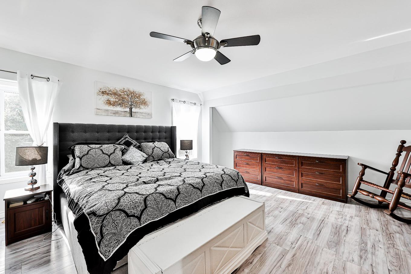 Chambre à coucher principale - 1200 Route 329 S., Sainte-Agathe-Des-Monts, QC - Indoor Photo Showing Bedroom