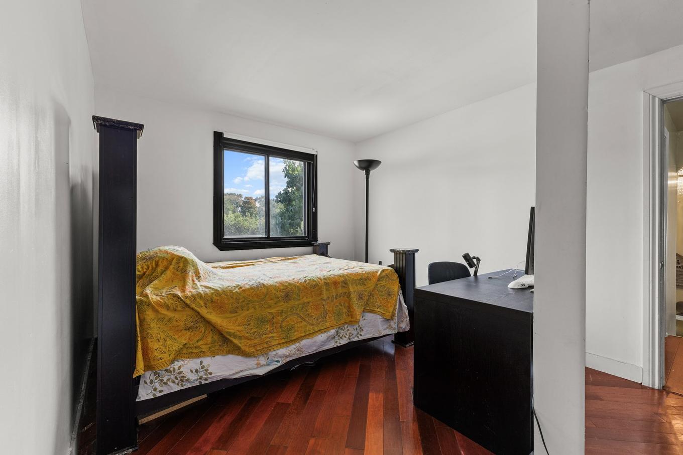 Chambre à coucher - 4040 40E Avenue, Montréal (Rivière-Des-Prairies/Pointe-Aux-Trembles), QC - Indoor Photo Showing Bedroom