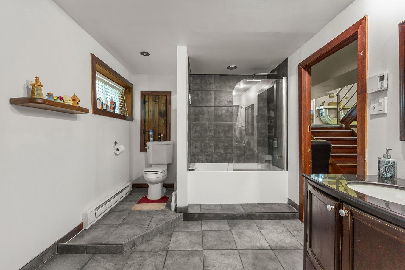 Salle de bains - 4040 40E Avenue, Montréal (Rivière-Des-Prairies/Pointe-Aux-Trembles), QC - Indoor Photo Showing Bathroom