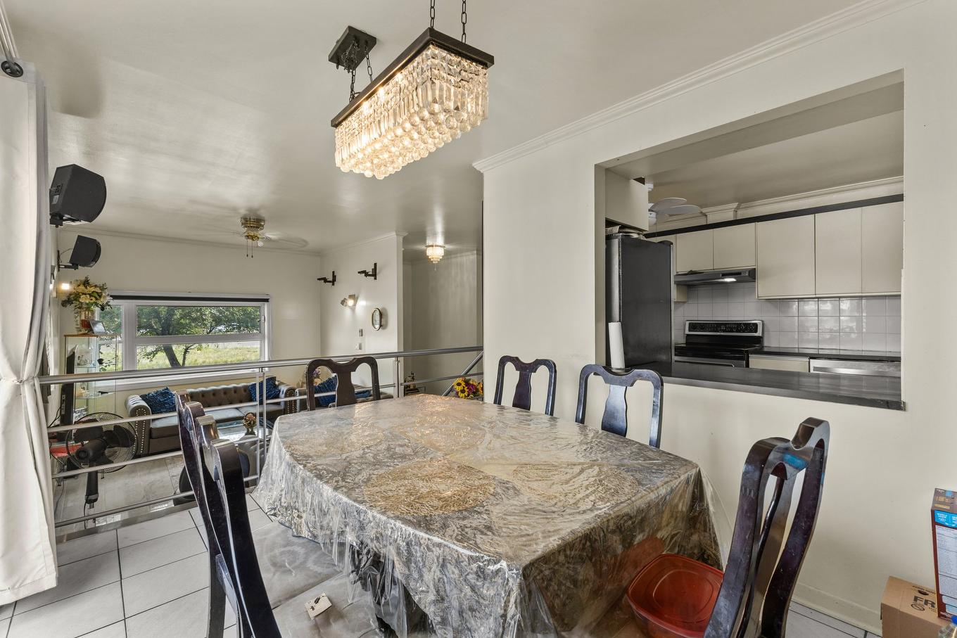 Salle à manger - 4040 40E Avenue, Montréal (Rivière-Des-Prairies/Pointe-Aux-Trembles), QC - Indoor Photo Showing Dining Room