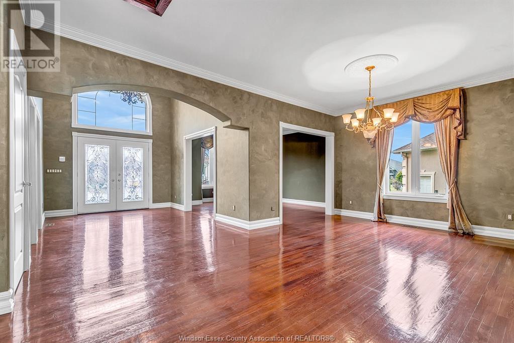 1585 Stoneybrook Crescent, Windsor, ON - Indoor Photo Showing Other Room