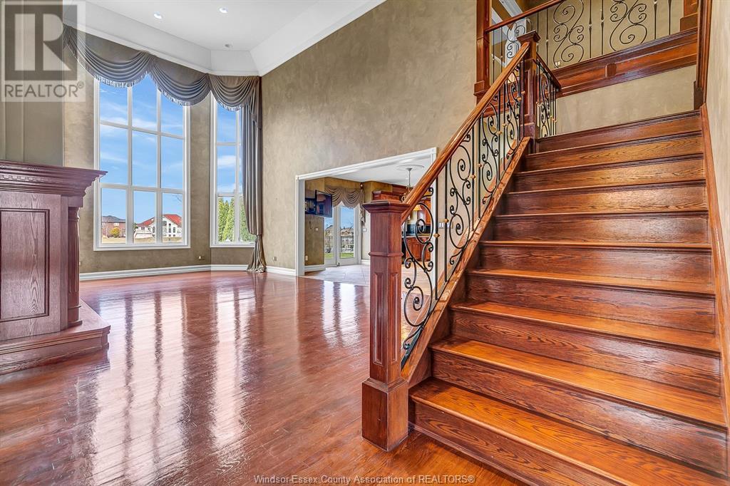 1585 Stoneybrook Crescent, Windsor, ON - Indoor Photo Showing Other Room