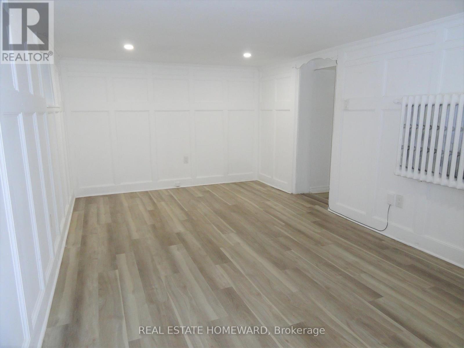 (Lower Level) - 328 Linsmore Crescent, Toronto, ON - Indoor Photo Showing Other Room