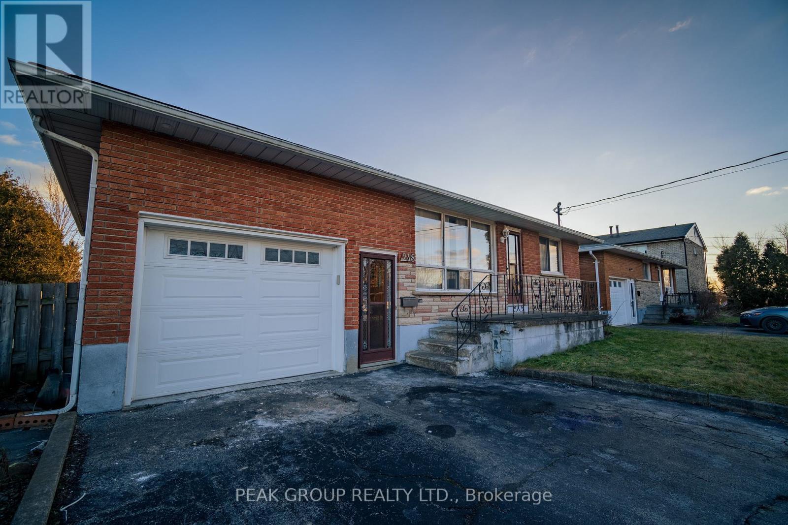 Upper - 248 Bertie Street, Fort Erie (Central), ON - Outdoor