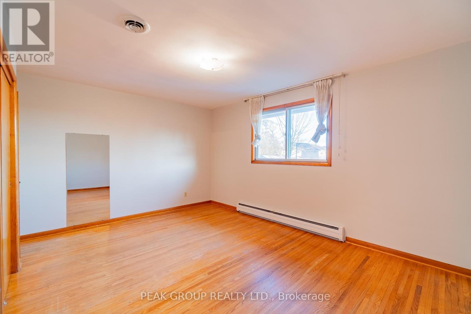 Upper - 248 Bertie Street, Fort Erie (Central), ON - Indoor Photo Showing Other Room