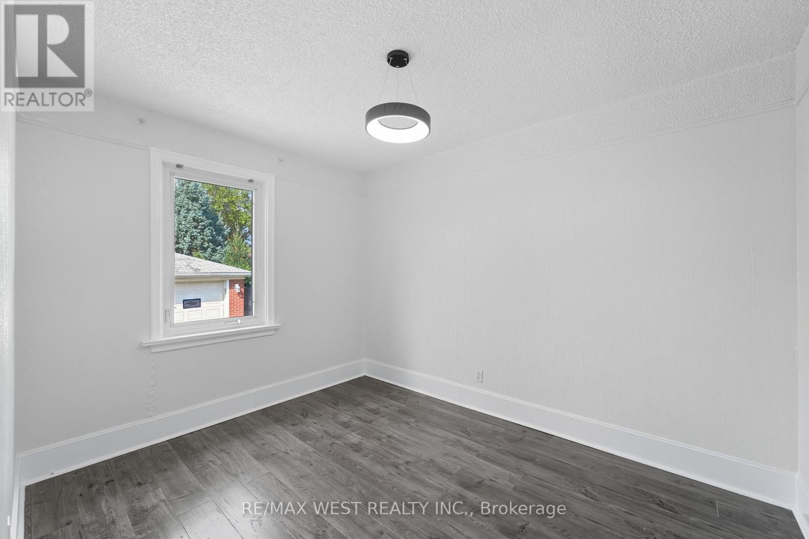 38 Feltham Avenue, Toronto, ON - Indoor Photo Showing Other Room