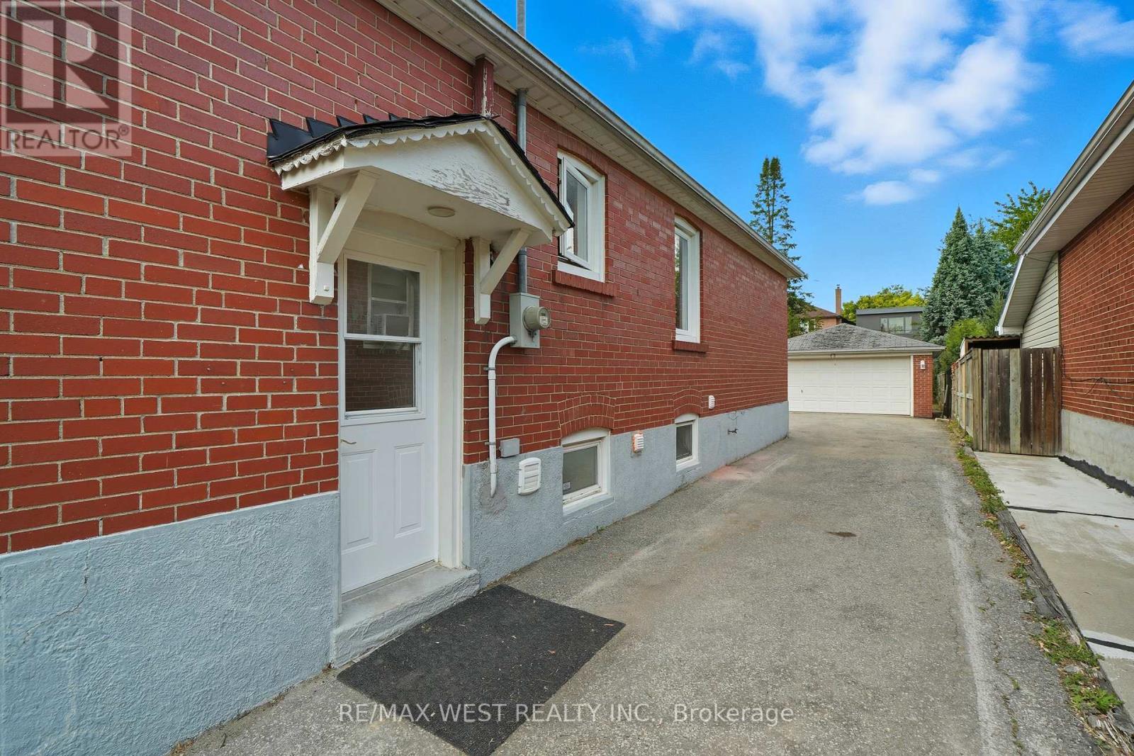 38 Feltham Avenue, Toronto, ON - Outdoor With Exterior