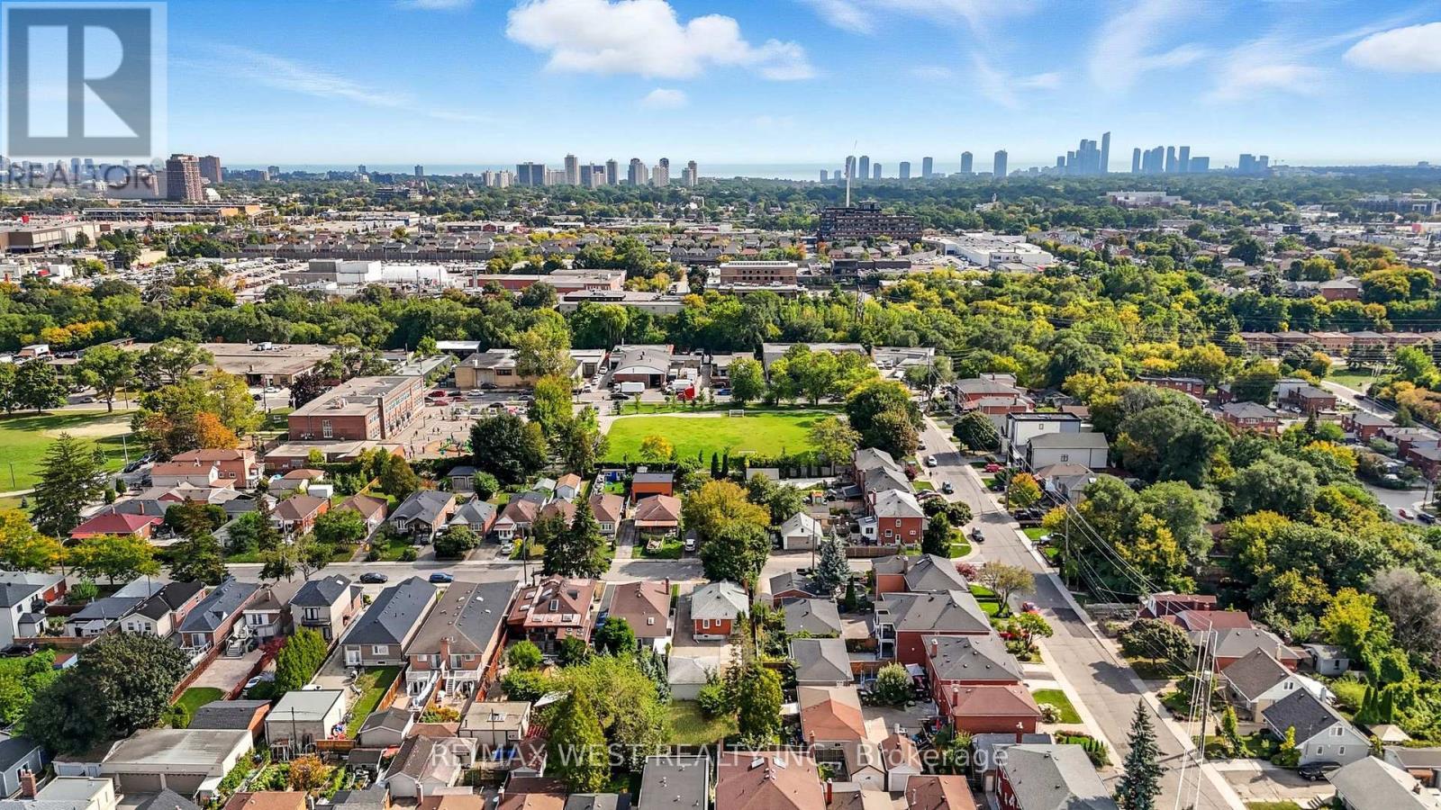 38 Feltham Avenue, Toronto, ON - Outdoor With View