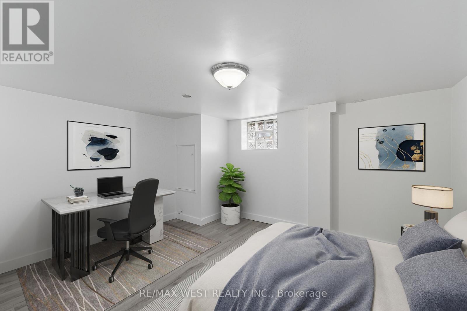 38 Feltham Avenue, Toronto, ON - Indoor