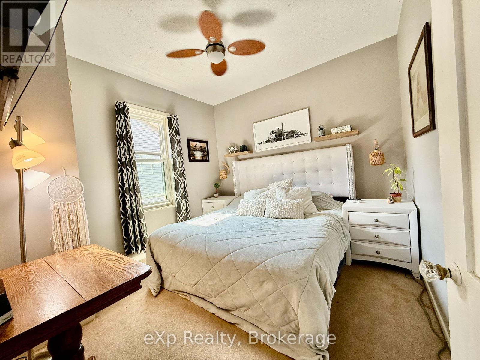 507 Mary Street, Brockton, ON - Indoor Photo Showing Bedroom