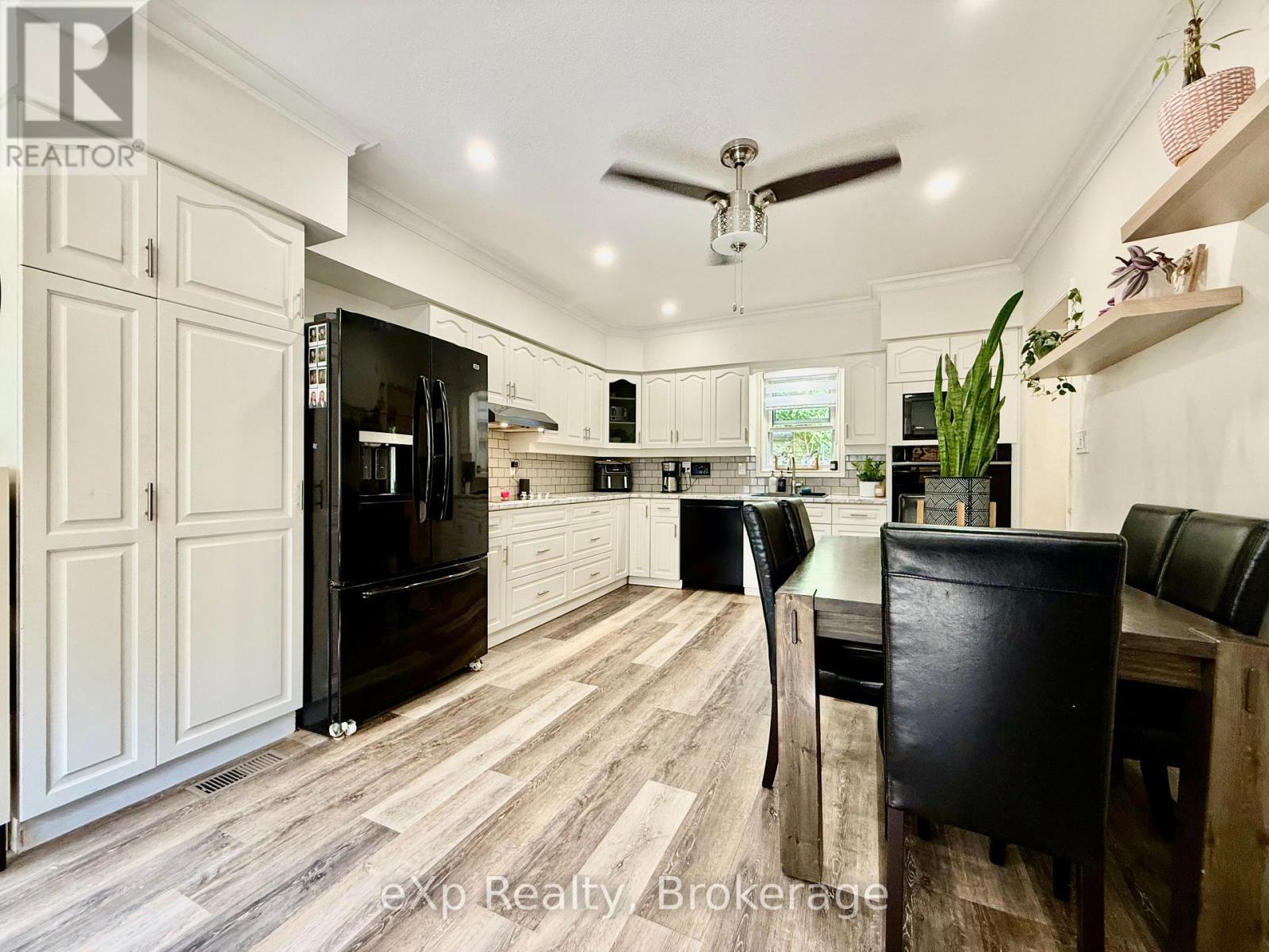 507 Mary Street, Brockton, ON - Indoor