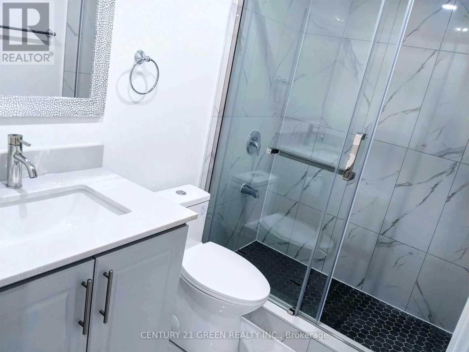 114 Rising Hill Ridge, Brampton, ON - Indoor Photo Showing Bathroom