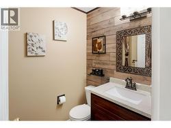 Powder room -
