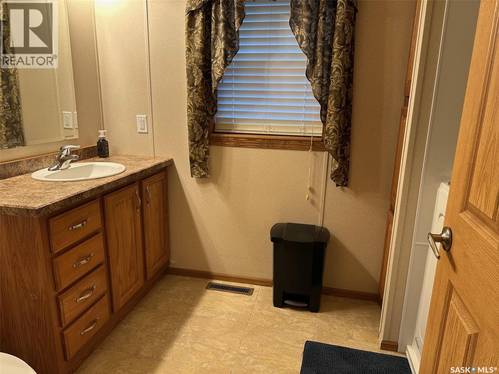 211 North Street, Stoughton, SK