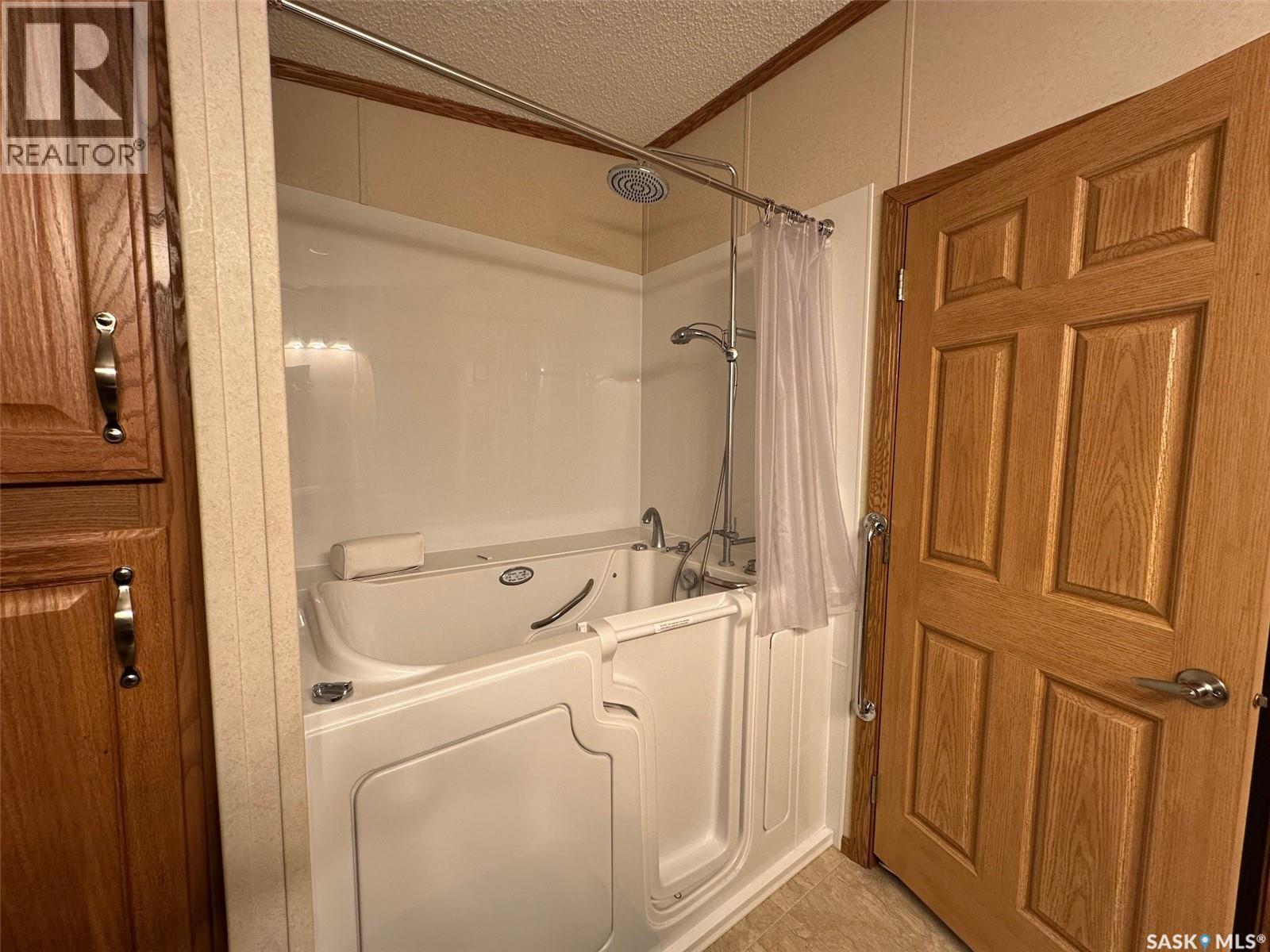 211 North Street, Stoughton, SK