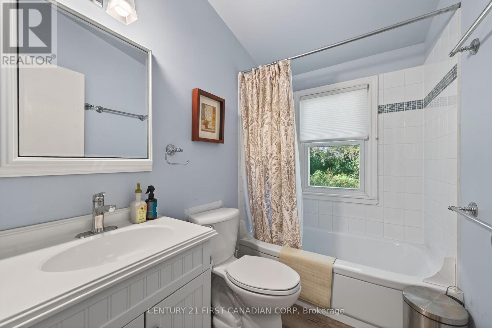 4 - 49075 Dexter Line, Malahide, ON - Indoor Photo Showing Bathroom