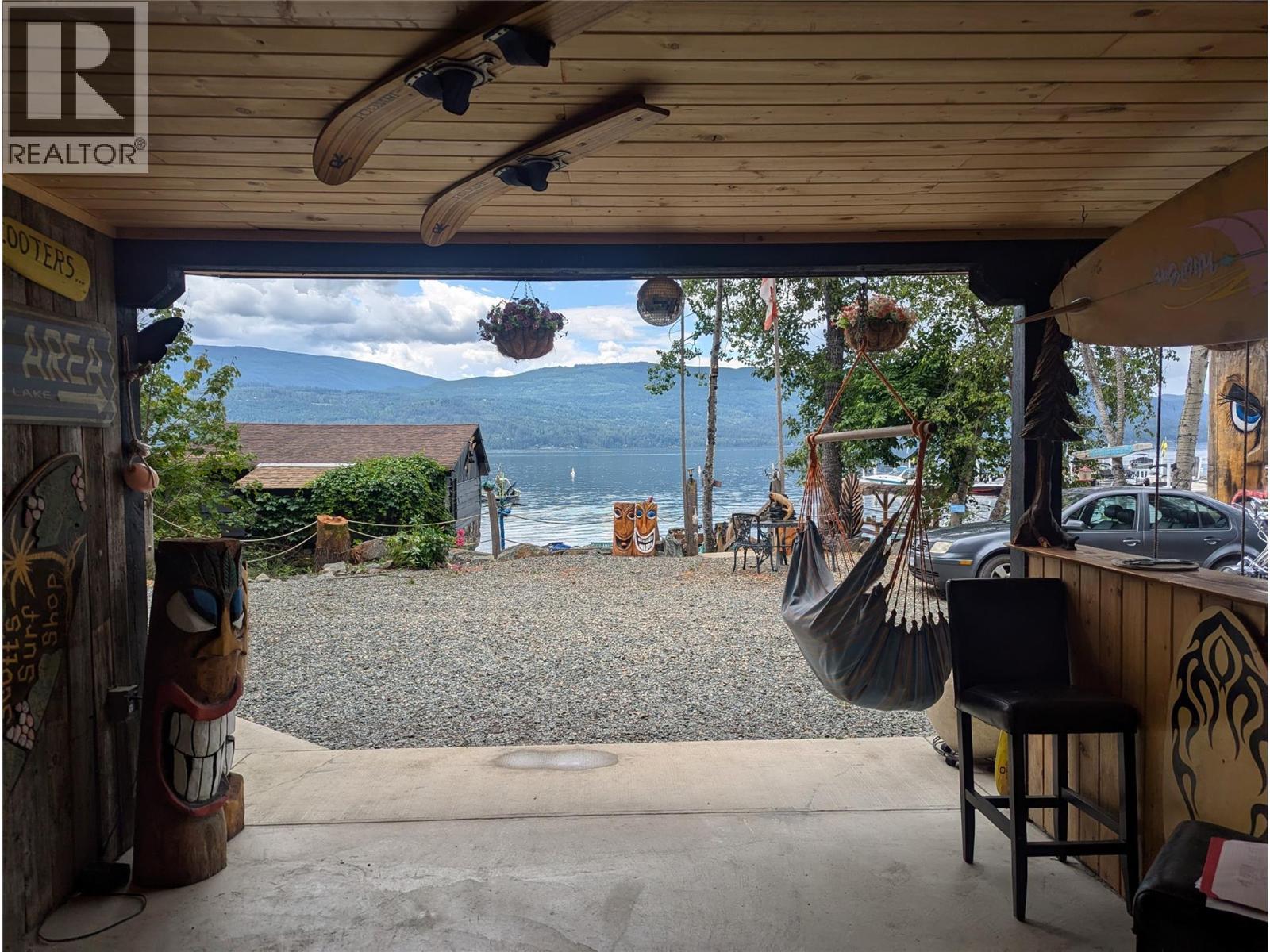 7780 Bentley Road, Anglemont, BC - Outdoor
