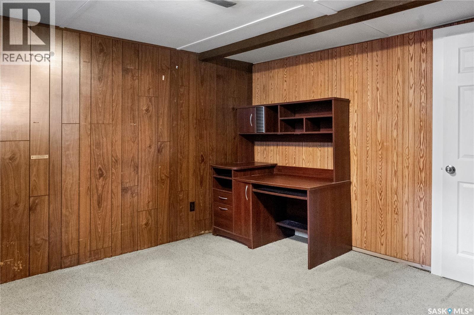 94 Dunning Crescent, Regina, SK - Indoor Photo Showing Other Room