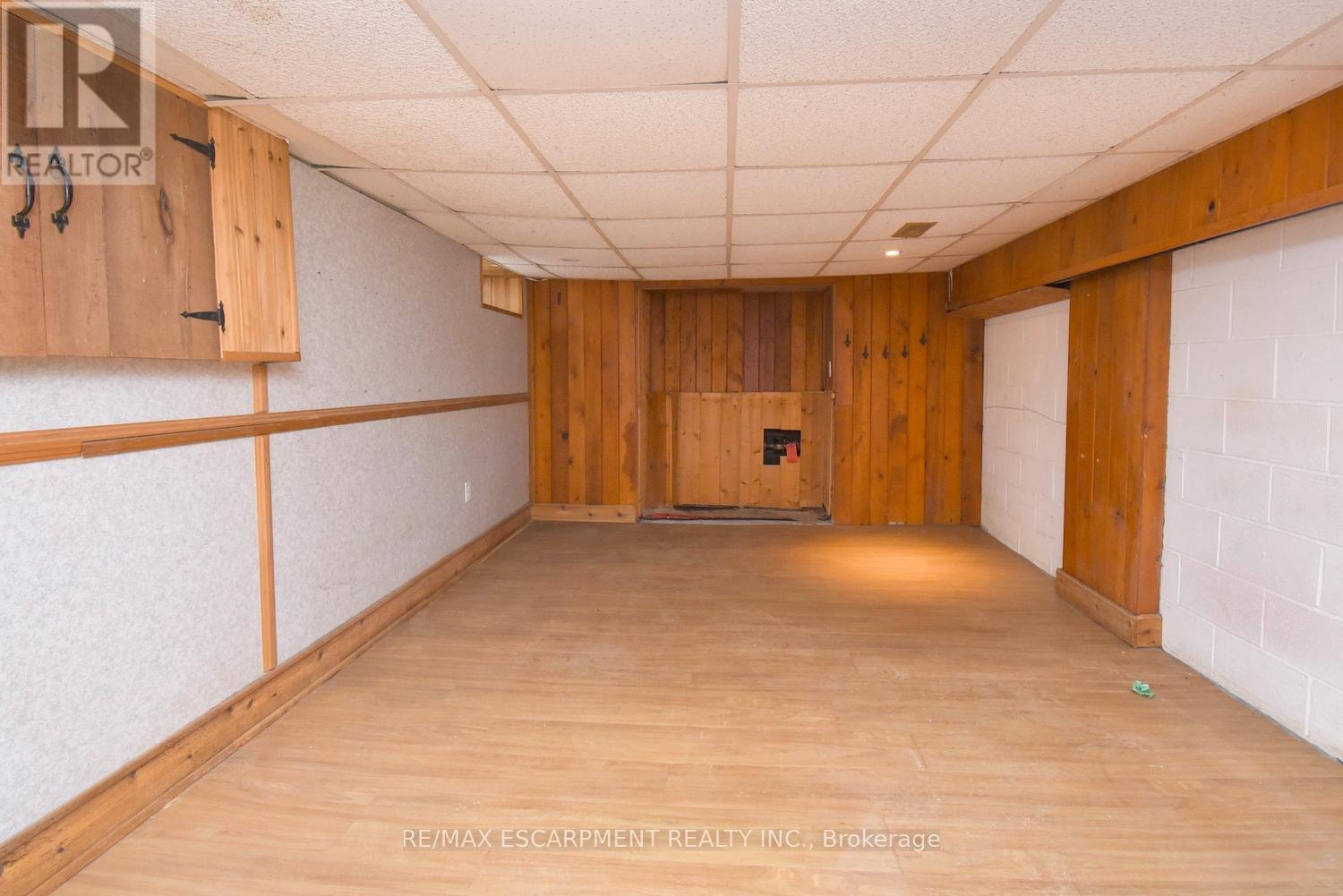 92 Gertrude Street, Hamilton, ON - Indoor Photo Showing Other Room