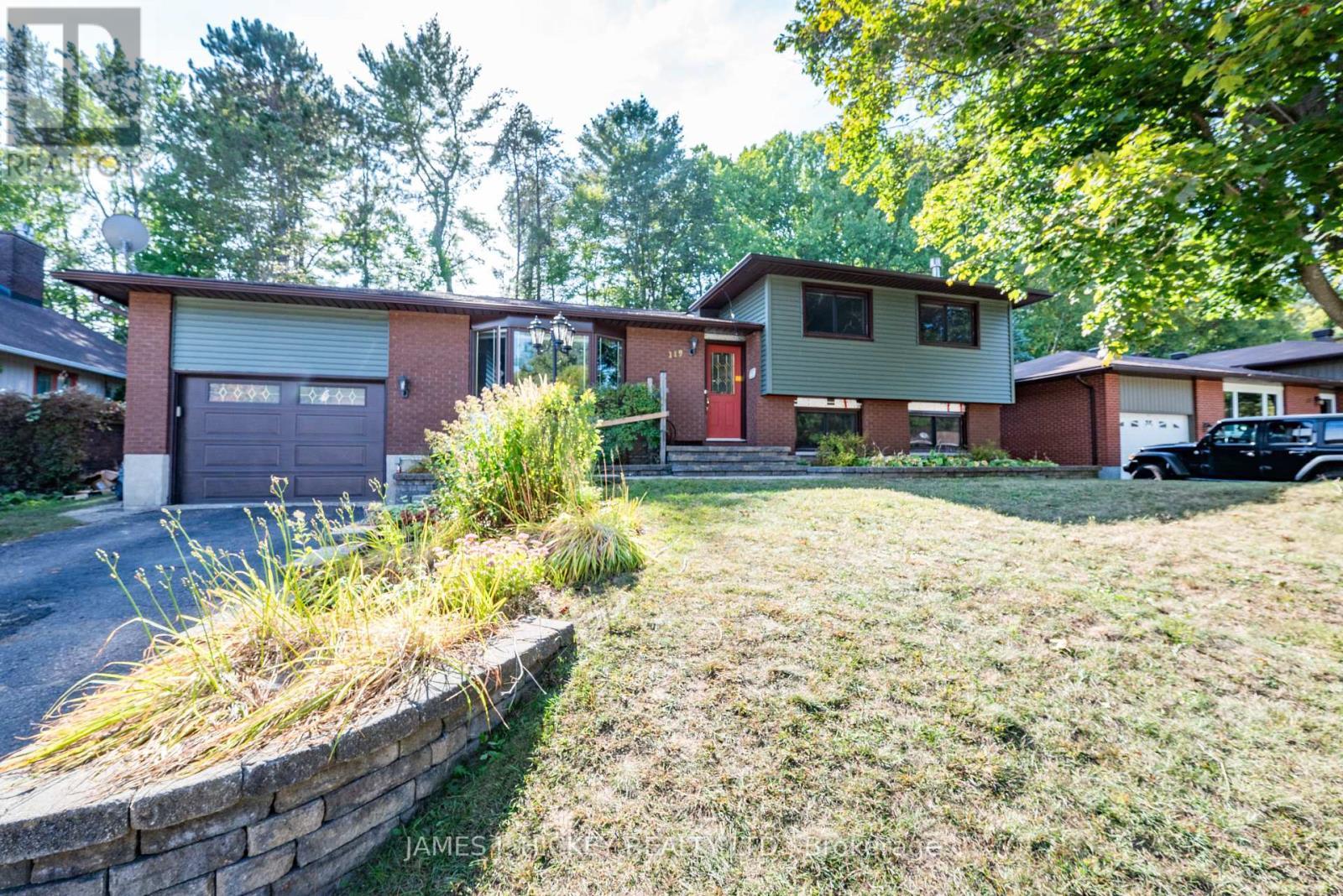 119 Frontenac Crescent, Deep River, ON - Outdoor