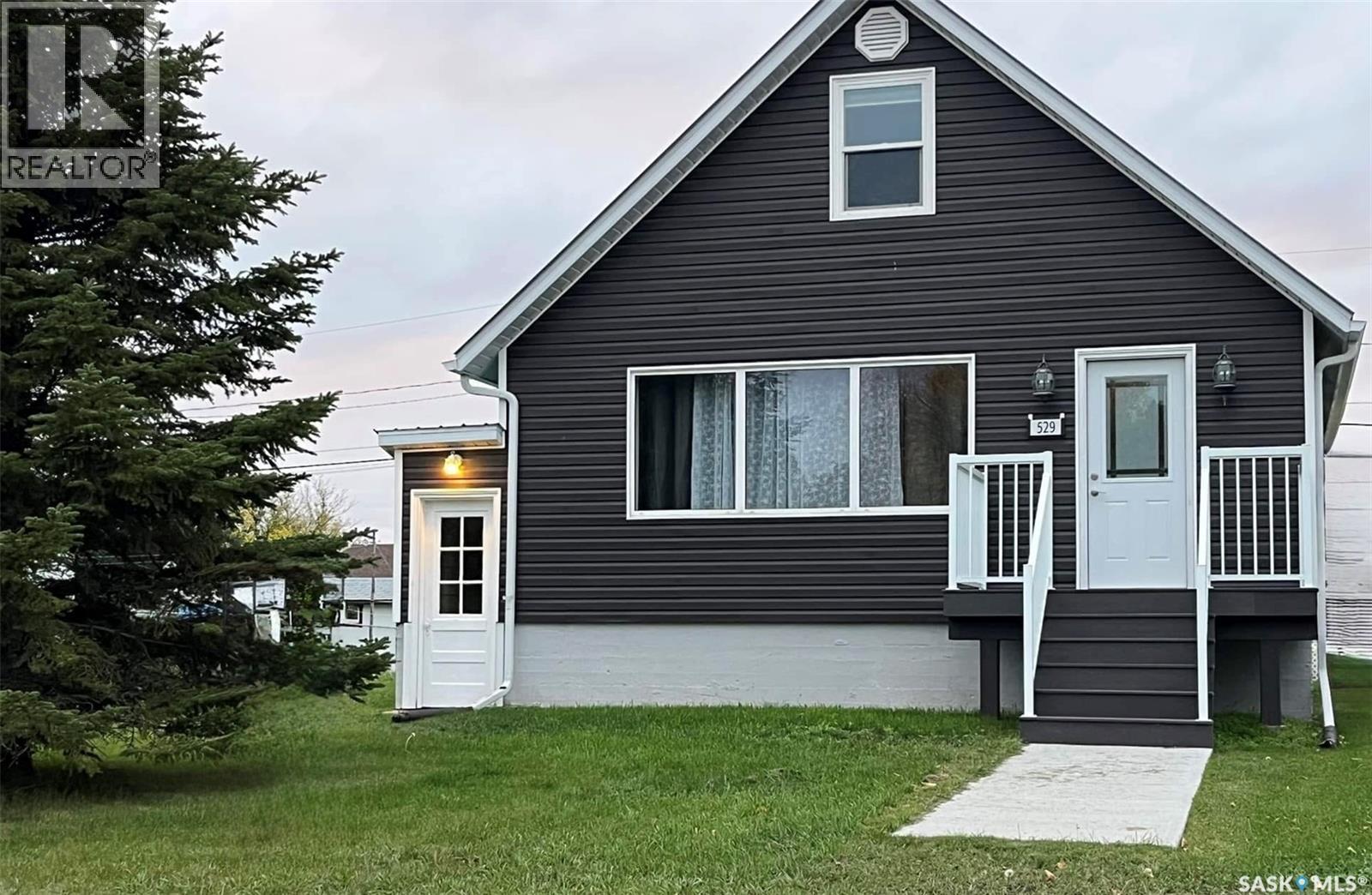 529 Albert Street, Hudson Bay, SK - Outdoor