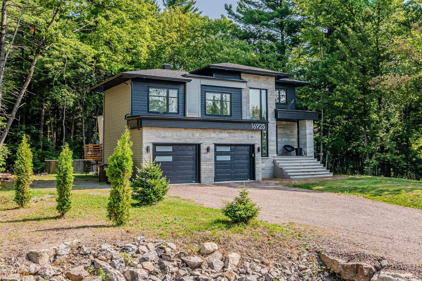 Frontage - 16925 Rue Du Corail, Mirabel, QC - Outdoor With Facade