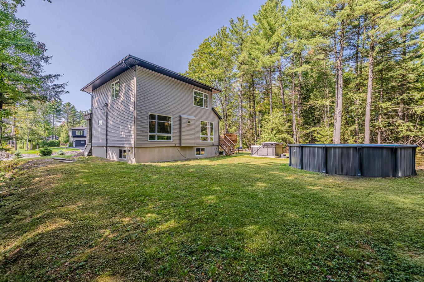 Back facade - 16925 Rue Du Corail, Mirabel, QC - Outdoor