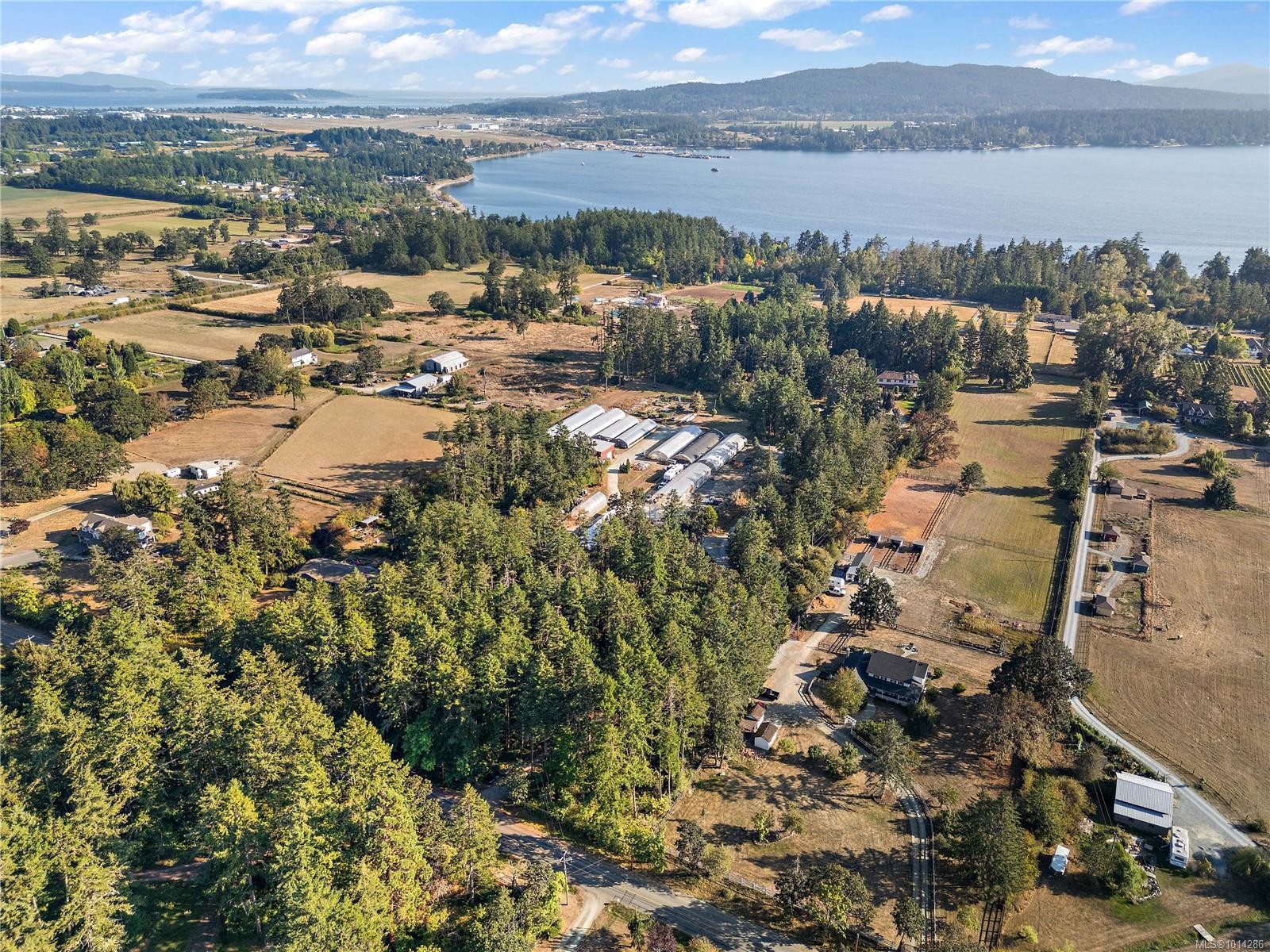 845 Downey Rd, North Saanich, BC