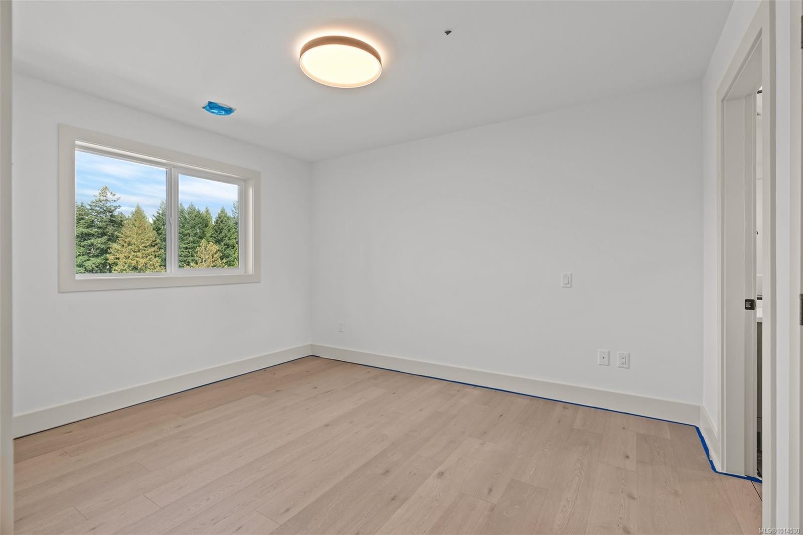 1-571 Bezanton Way, Colwood, BC