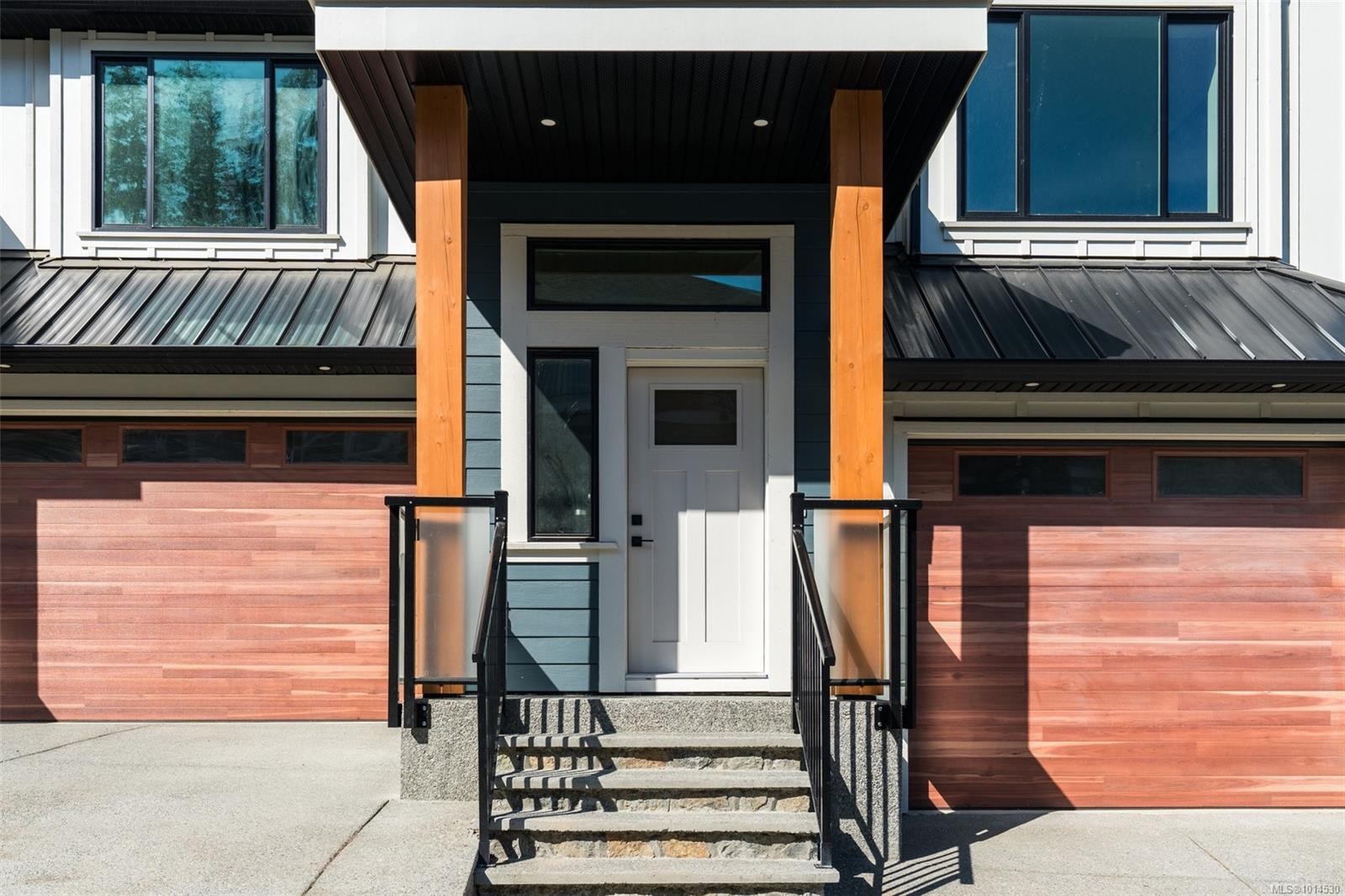 1-571 Bezanton Way, Colwood, BC