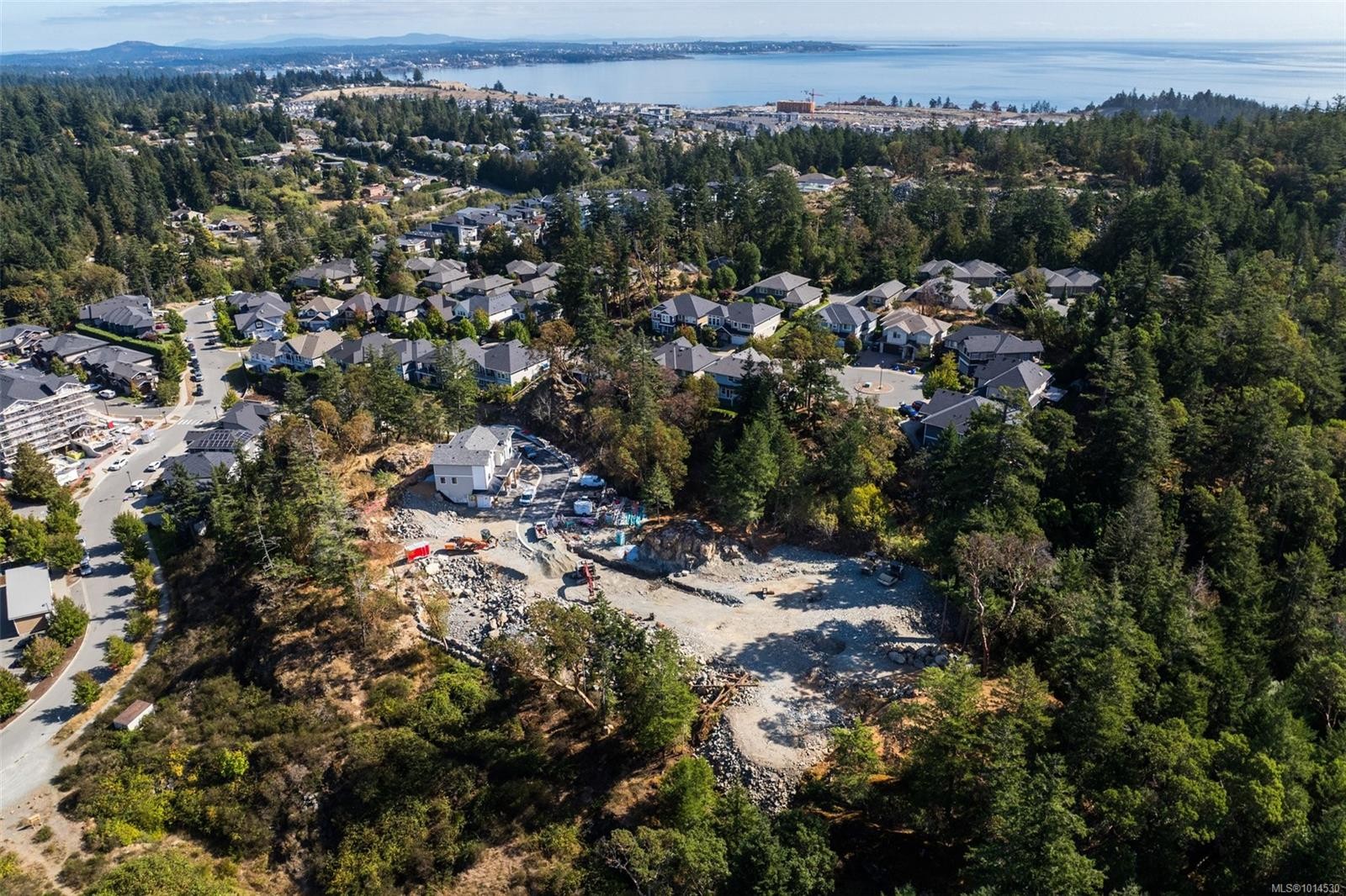 1-571 Bezanton Way, Colwood, BC