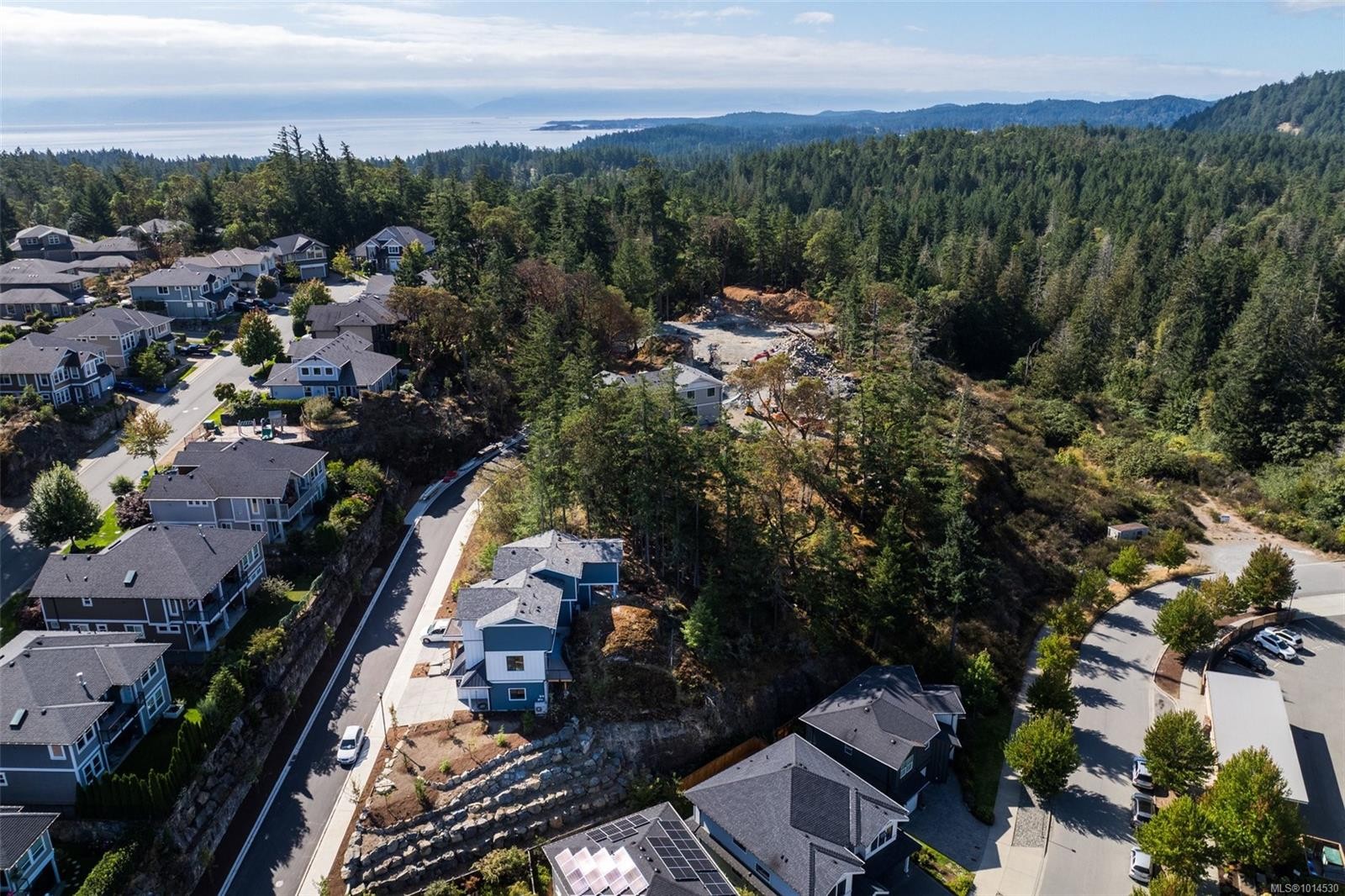 1-571 Bezanton Way, Colwood, BC