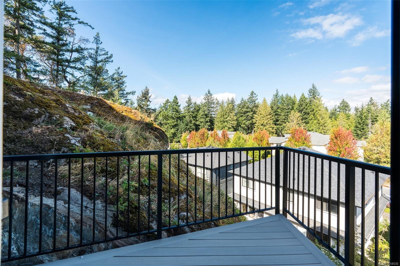 1-571 Bezanton Way, Colwood, BC