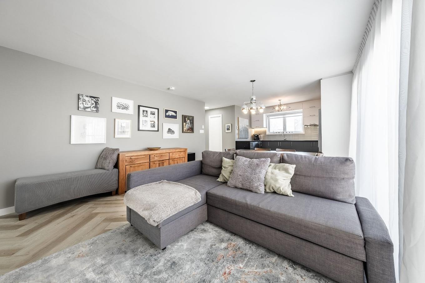 Salon - 473 Rue Lusignan, Montréal (Le Sud-Ouest), QC - Indoor Photo Showing Living Room