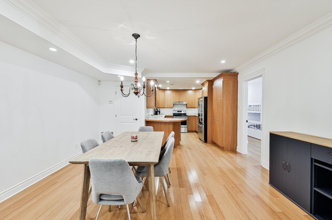 Dining room - 298 Ch. De La Pinède, Piedmont, QC - Indoor Photo Showing Dining Room With Fireplace