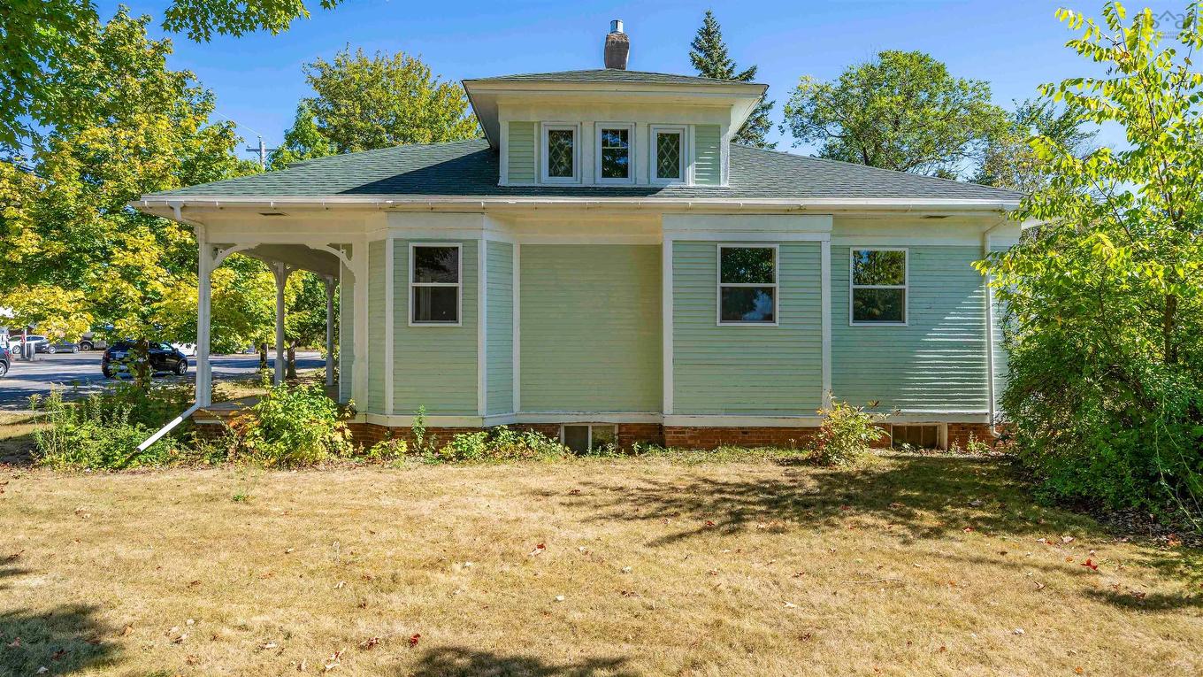 366 Main Street, Middleton, NS