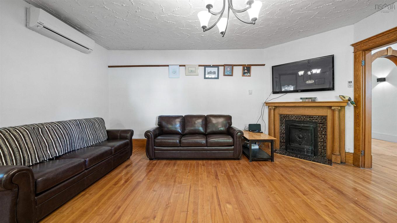 366 Main Street, Middleton, NS