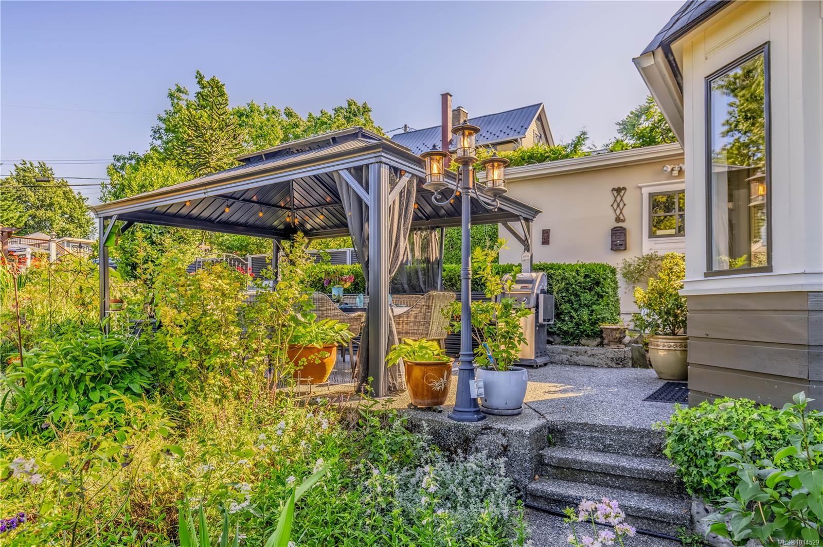 377 Milton St, Nanaimo, BC