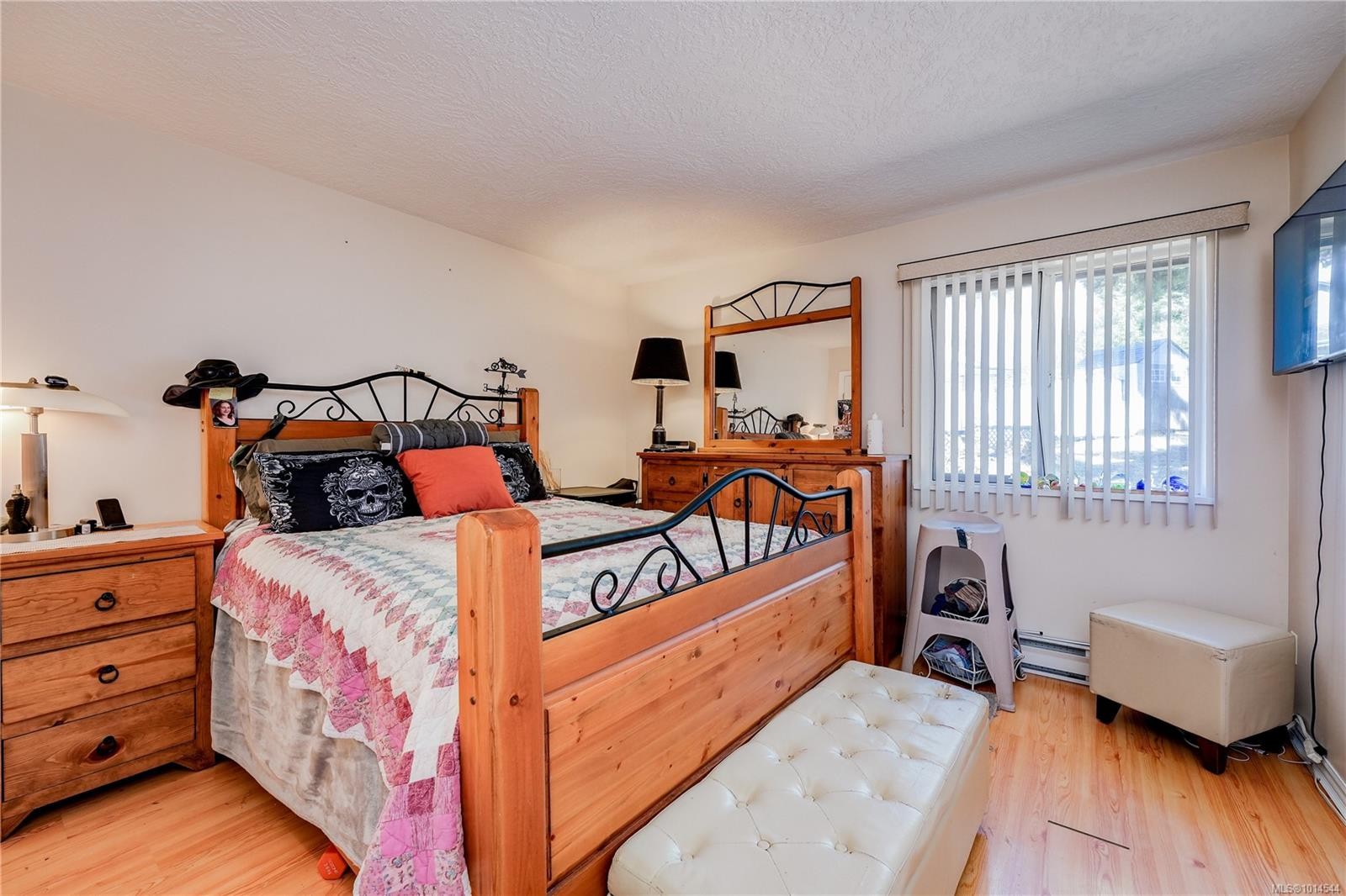 6978 Larkspur Rd, Sooke, BC - Indoor Photo Showing Bedroom