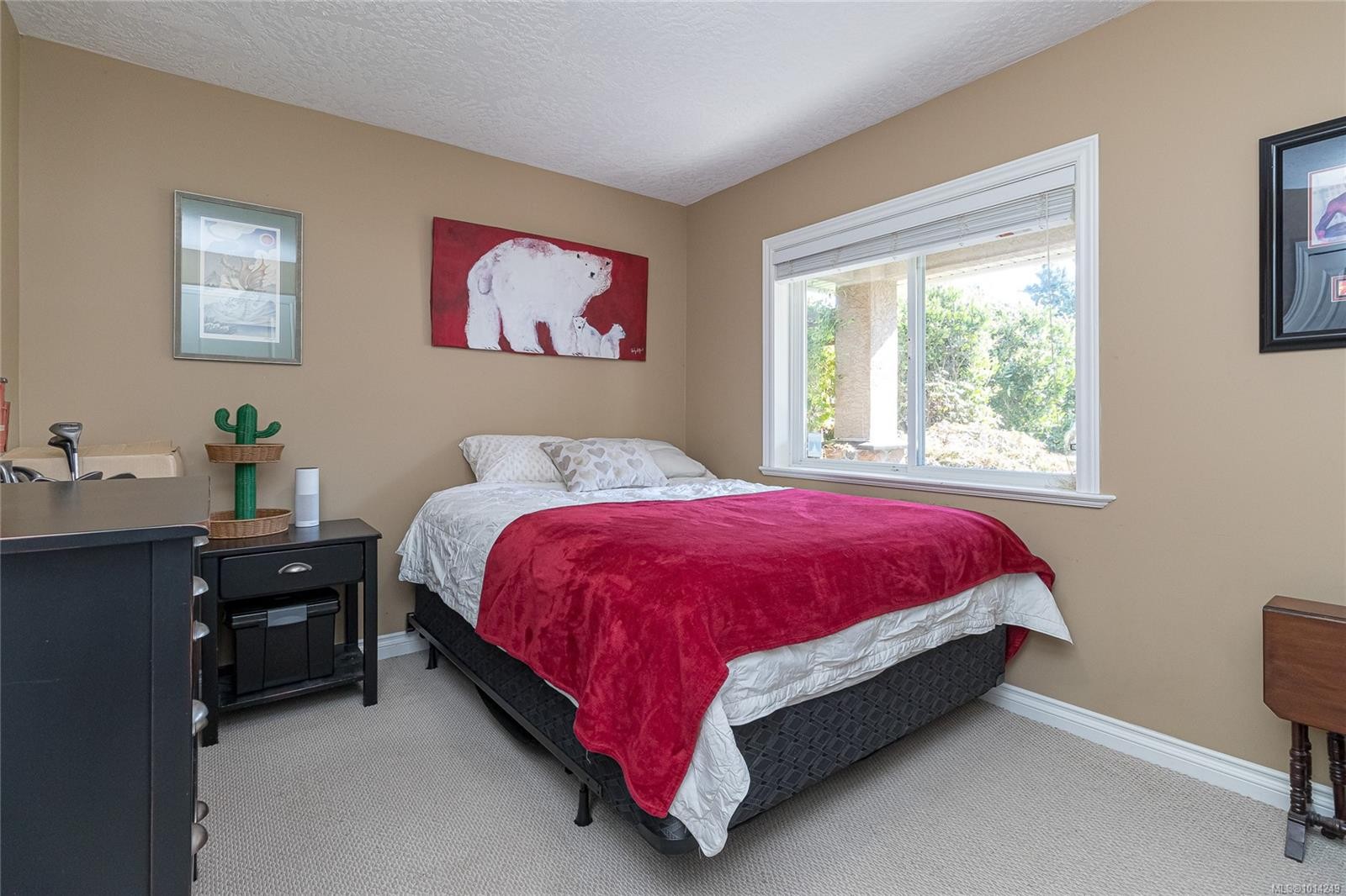 1204 Knockan Pl, Saanich, BC