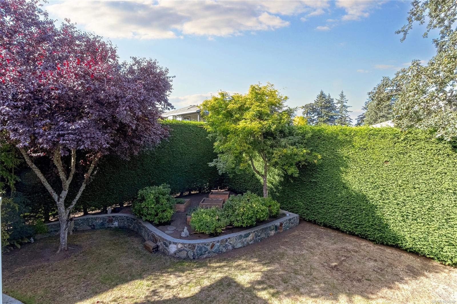 1204 Knockan Pl, Saanich, BC