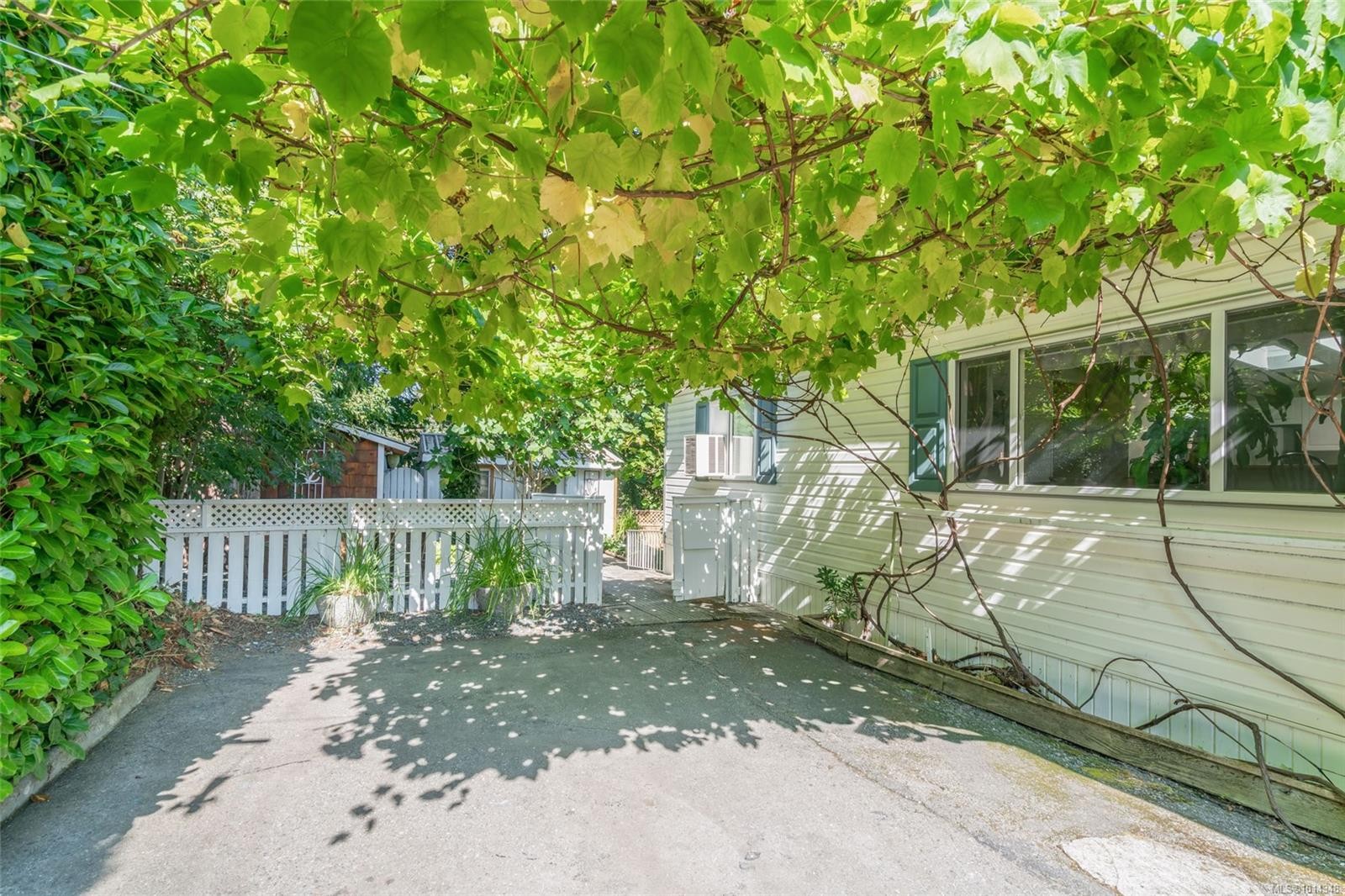 76-971 Douglas Ave, Nanaimo, BC