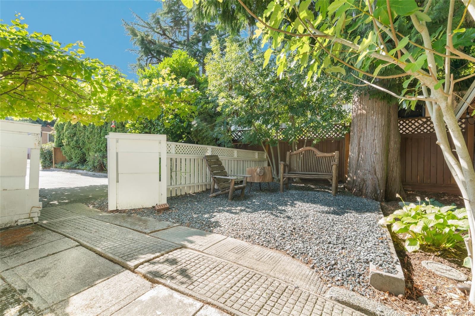 76-971 Douglas Ave, Nanaimo, BC