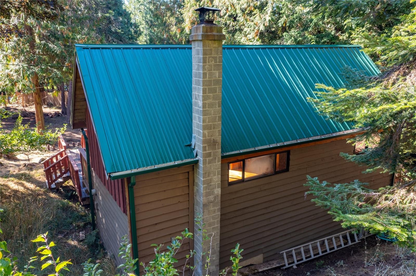 3830 Cutlass Crt, Pender Island, BC