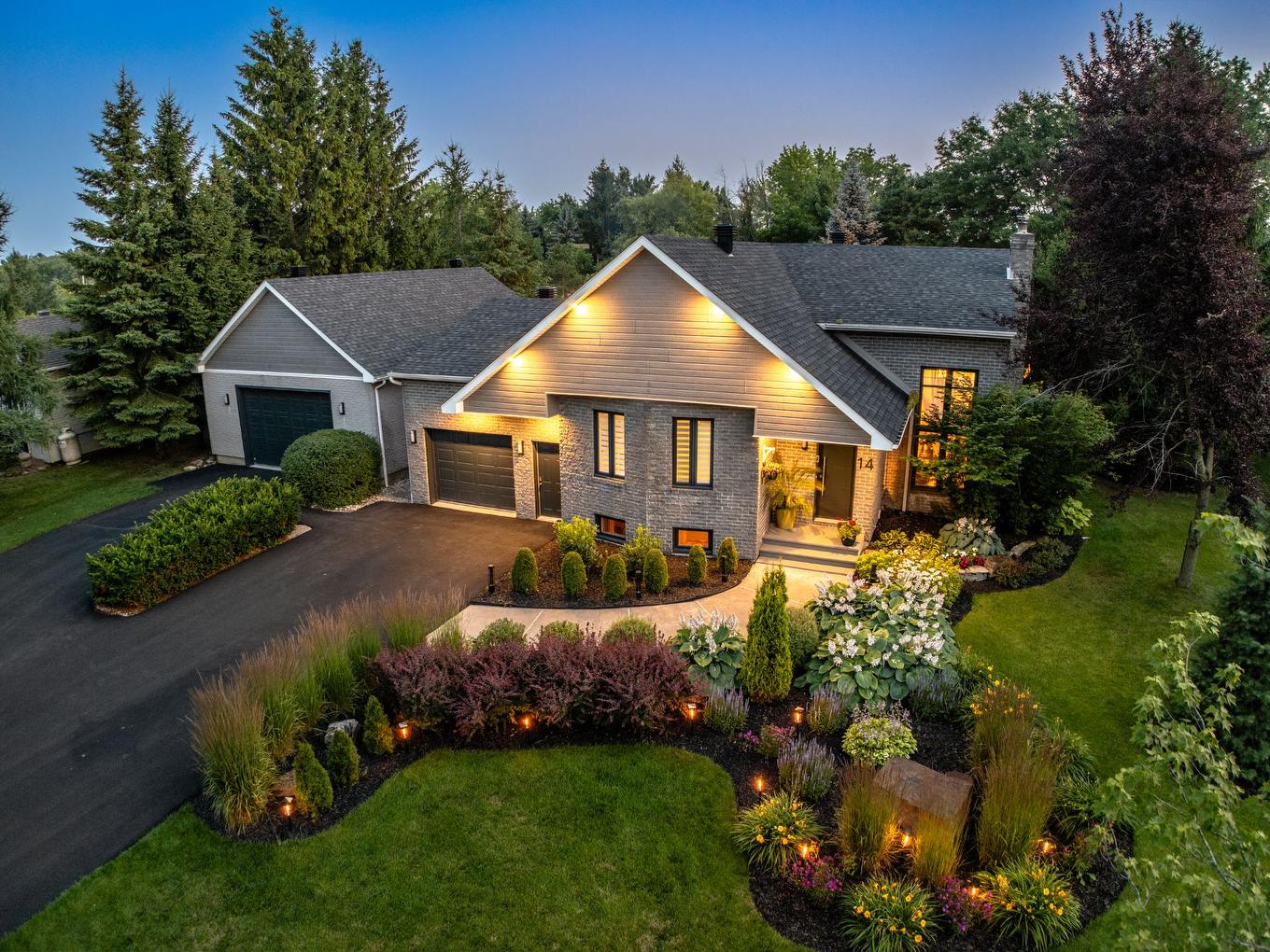 Frontage - 14 Rue De L'Anse, Saint-Jean-Sur-Richelieu, QC - Outdoor