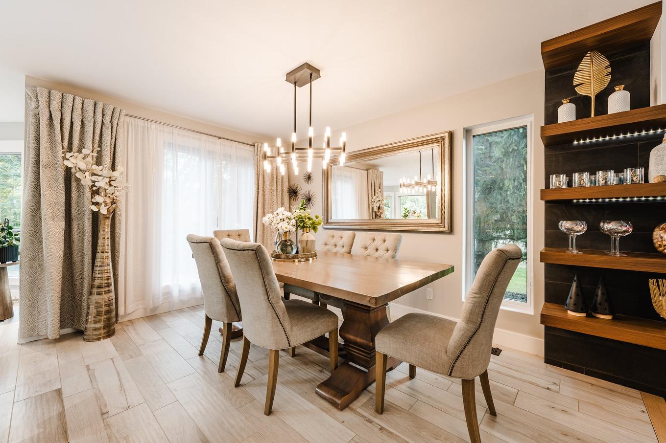 Dining room - 14 Rue De L'Anse, Saint-Jean-Sur-Richelieu, QC - Indoor Photo Showing Dining Room