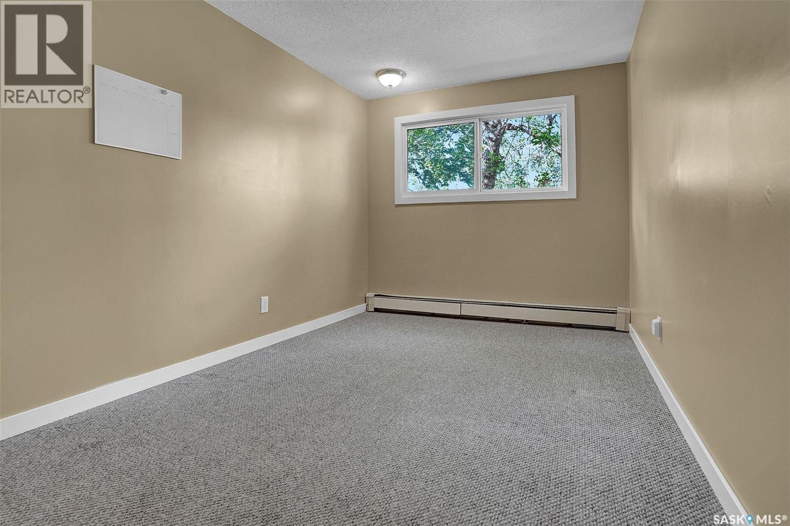 13 2358 Rae Street, Regina, SK - Indoor Photo Showing Other Room
