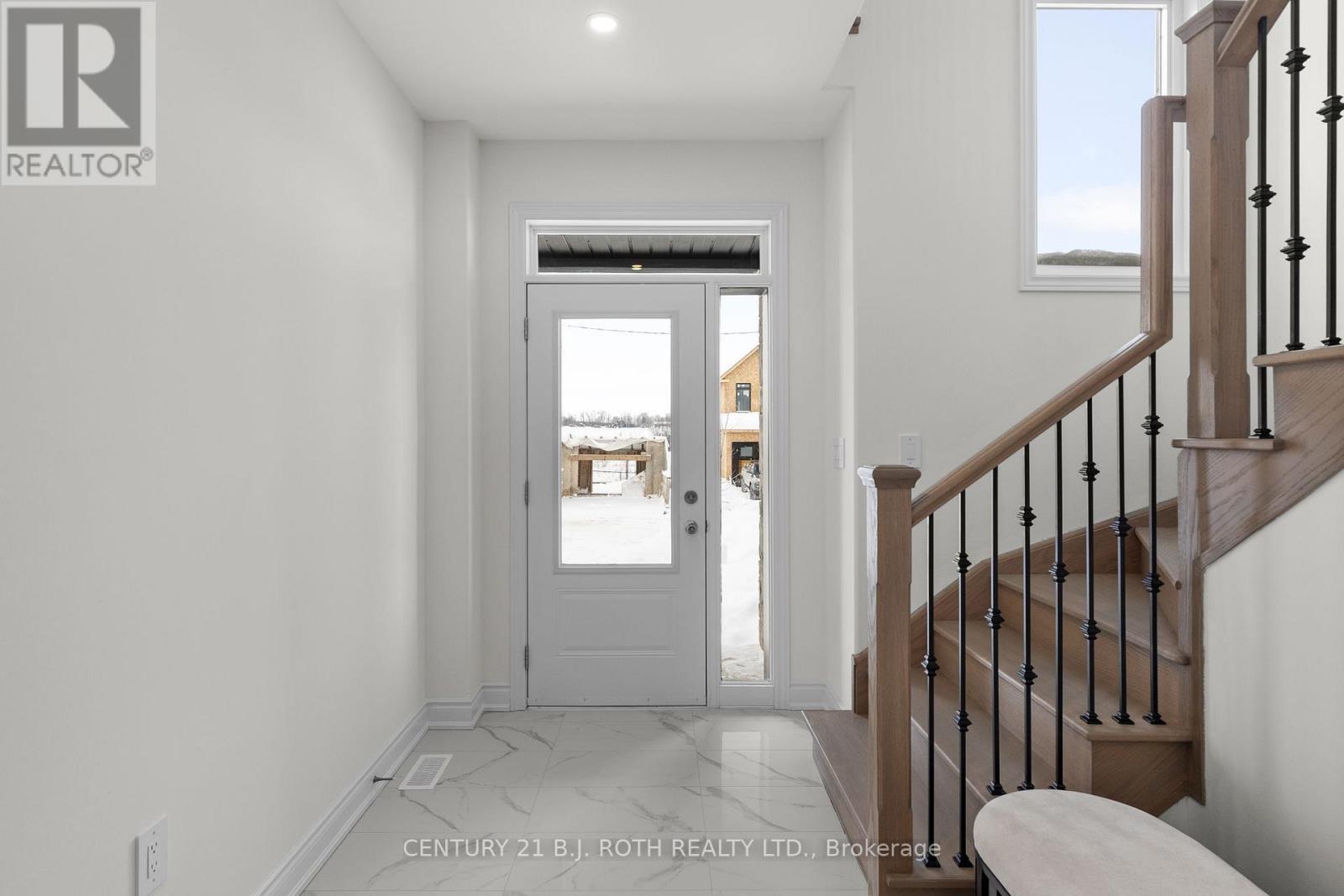 2974 Monarch Drive, Orillia, ON - Indoor Photo Showing Other Room