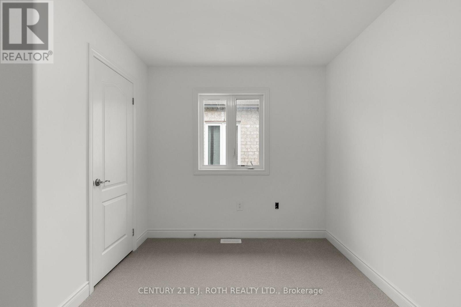 2974 Monarch Drive, Orillia, ON - Indoor Photo Showing Other Room